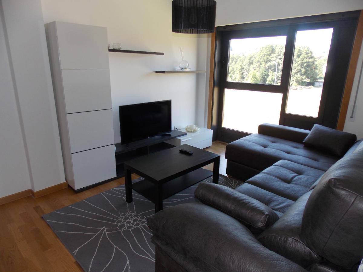 Piso Rosalia De Castro Apartment Allariz Ngoại thất bức ảnh