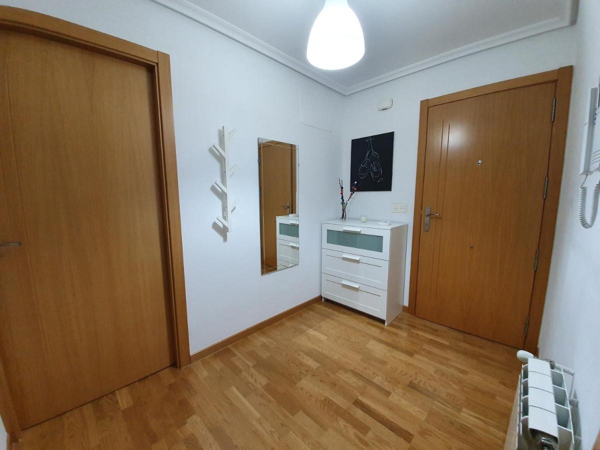 Piso Rosalia De Castro Apartment Allariz Ngoại thất bức ảnh