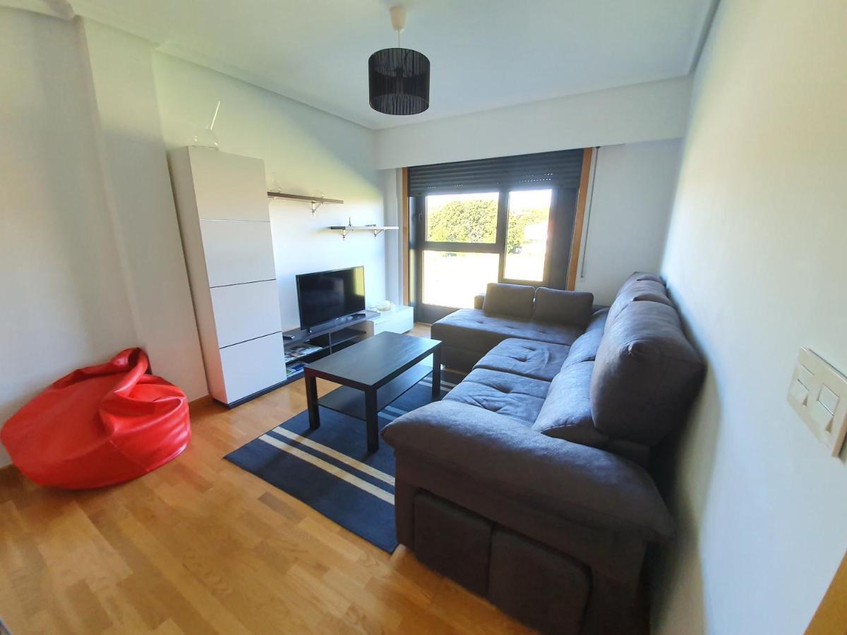Piso Rosalia De Castro Apartment Allariz Ngoại thất bức ảnh