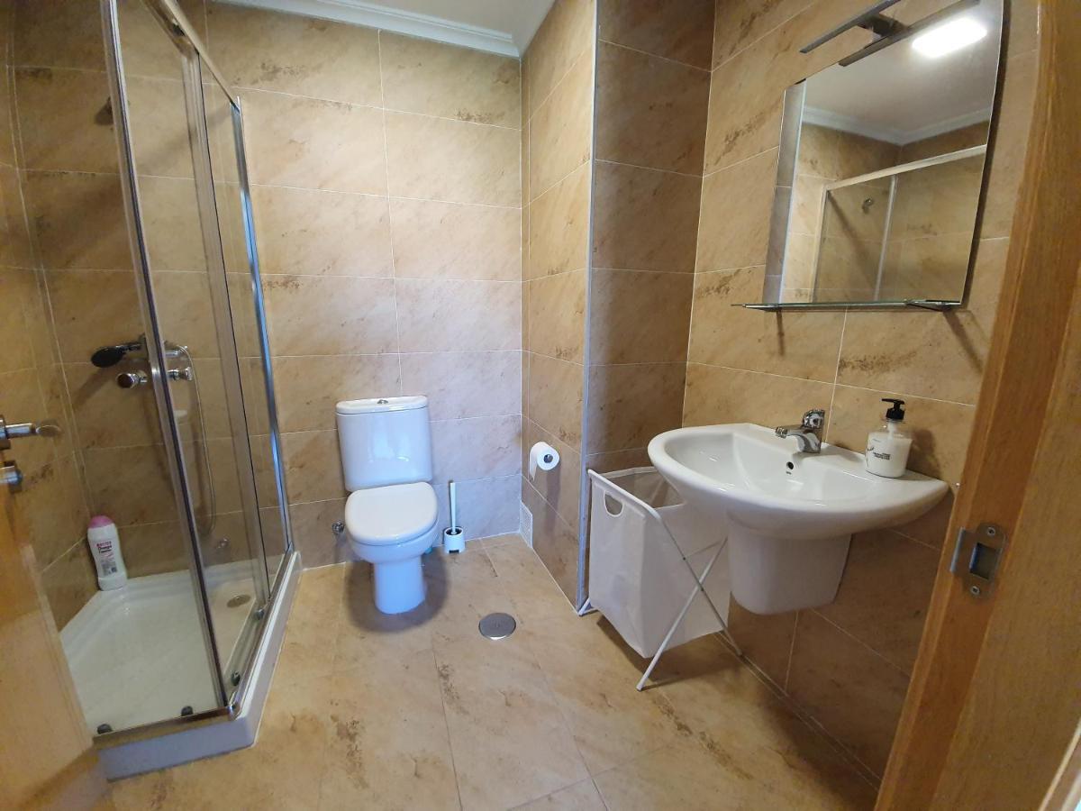 Piso Rosalia De Castro Apartment Allariz Ngoại thất bức ảnh
