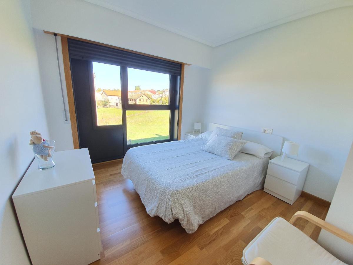 Piso Rosalia De Castro Apartment Allariz Ngoại thất bức ảnh